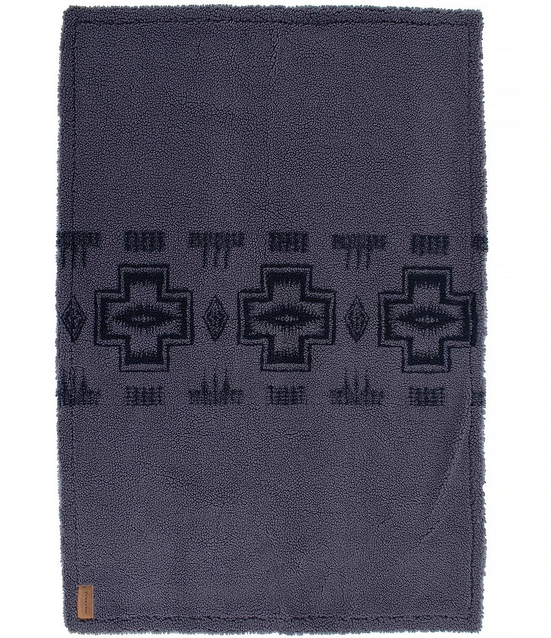 Pendleton Pet Classics Harding Tonal Gray Berber Plush Throw Blanket