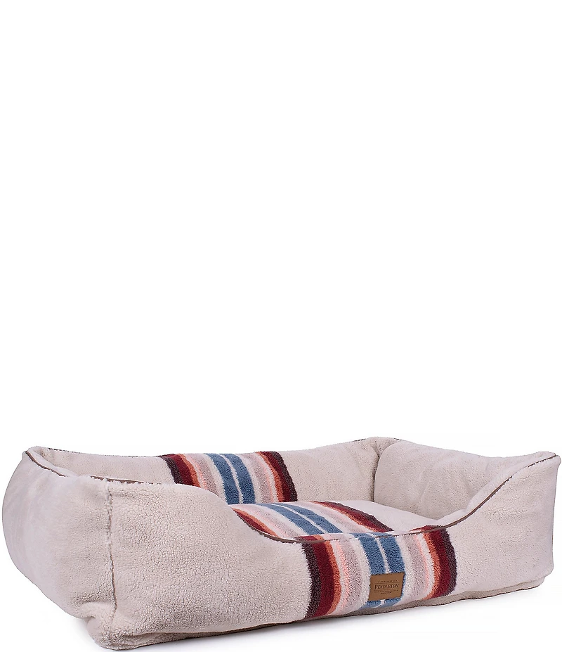Pendleton Serape Rosewood Jacquard Knitted Berber Kuddler Dog Bed