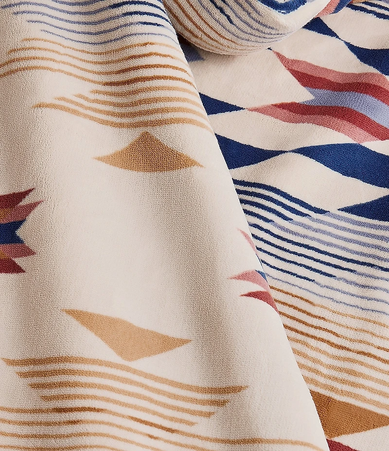 Pendleton Wyeth Trail Fall Southwestern Geometric Pattern Reversible Throw