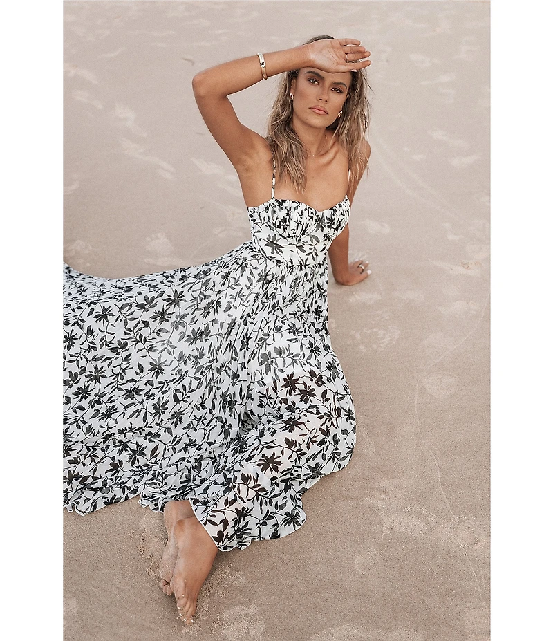 Petal & Pup Achanti Floral Print Sweetheart Neck Sleeveless Pleated Maxi Dress