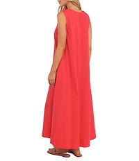 Petal & Pup Laurita V-Neck Sleeveless Maxi Dress