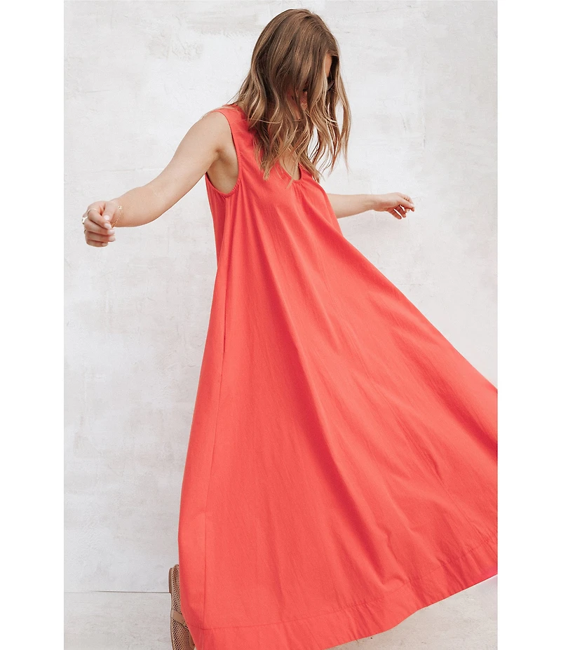 Petal & Pup Laurita V-Neck Sleeveless Maxi Dress