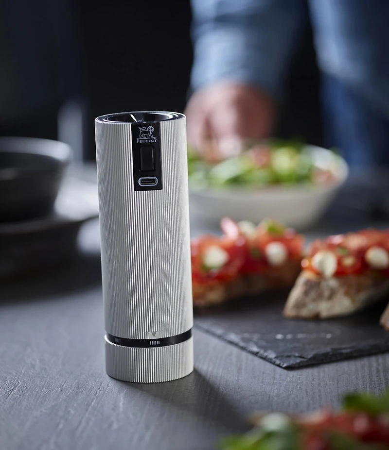 Peugeot Line Electric Zirlion Salt Mill