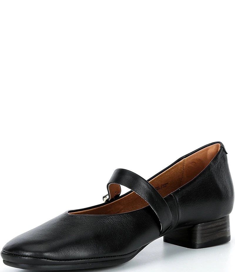 Pikolinos Ubeda Mary Jane Leather Pumps