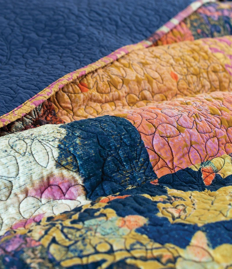 Poetic Wanderlust Tracy Blue Multi Floral Patterned Porter Livia Quilt