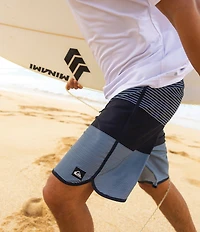 Quiksilver Surfsilk Tijuana 19#double; Outseam Mixed Media Board Shorts