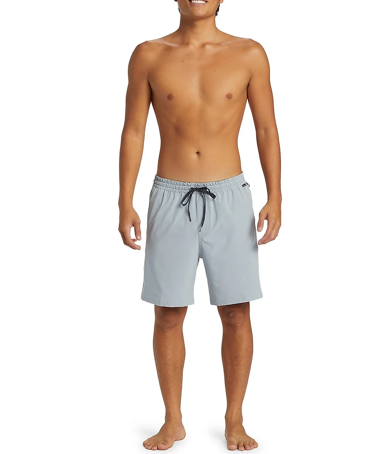 Quiksilver Taxer Amphibian 18#double; Outseam Board Shorts