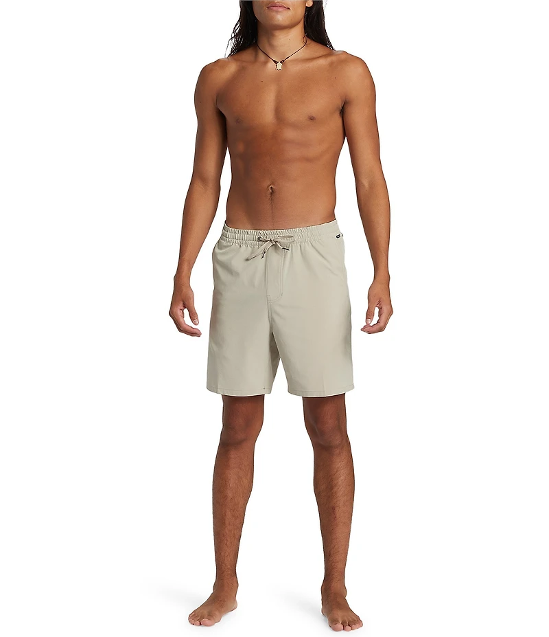 Quiksilver Taxer Amphibian 18#double; Outseam Board Shorts