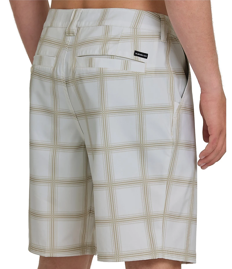 Quiksilver Union 20#double; Outseam Hybrid Shorts