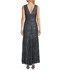 R & M Richards Petite Size Sleeveless Lace Round Neck Fit and Flare Dress