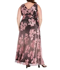 R & M Richards Plus Size Metallic Sheer Knit V-Neck Floral Print Sleeveless Ombre Crinkle Dress