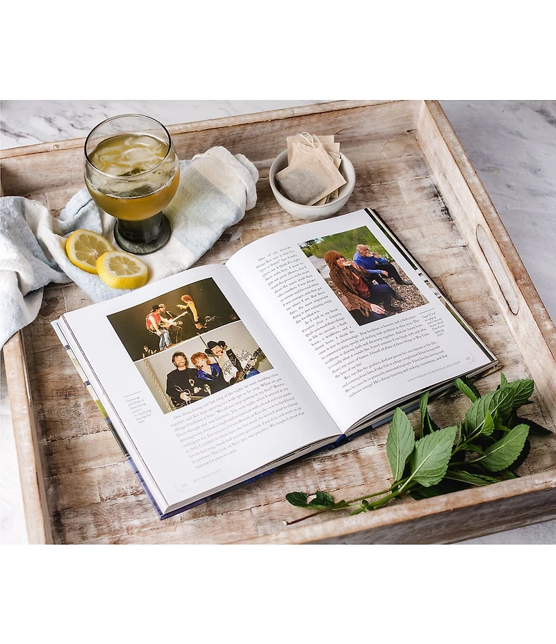 Reba Not That Fancy Simple Lessons on Living, Loving, Eating and Dusting Off Your Boots by Reba McEnitre