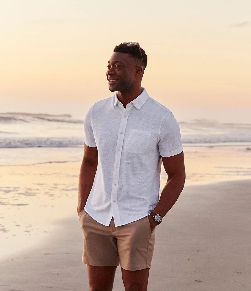 RHONE Commuter Seersucker Short Sleeve Woven Shirt