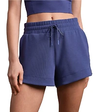 RHONE DREAMGLOW™ 3#double; Pull On Shorts