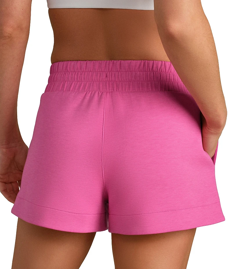 RHONE DREAMGLOW™ 3#double; Pull On Shorts