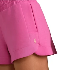 RHONE DREAMGLOW™ 3#double; Pull On Shorts
