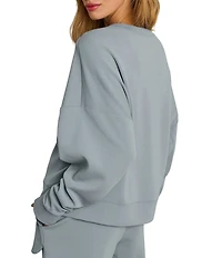 RHONE DREAMGLOW™ Crew Neck Long Sleeve Pullover