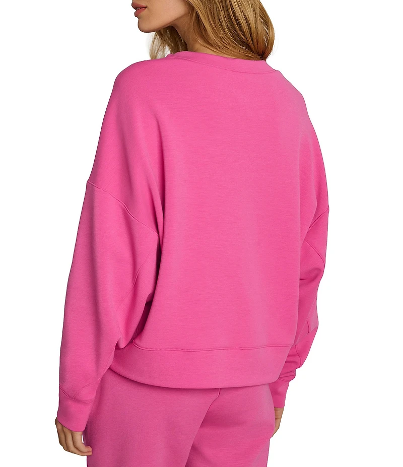 RHONE DREAMGLOW™ Crew Neck Long Sleeve Pullover