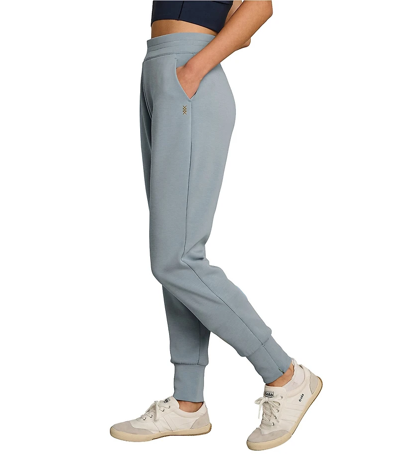 RHONE Dreamglow Tapered Leg Pants