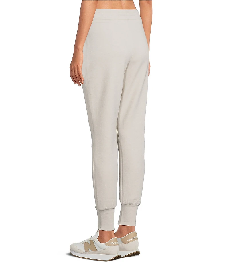 RHONE Dreamglow Tapered Leg Pants