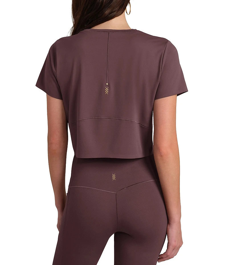 RHONE Serene Crew Neck Short Sleeve Cropped Tee