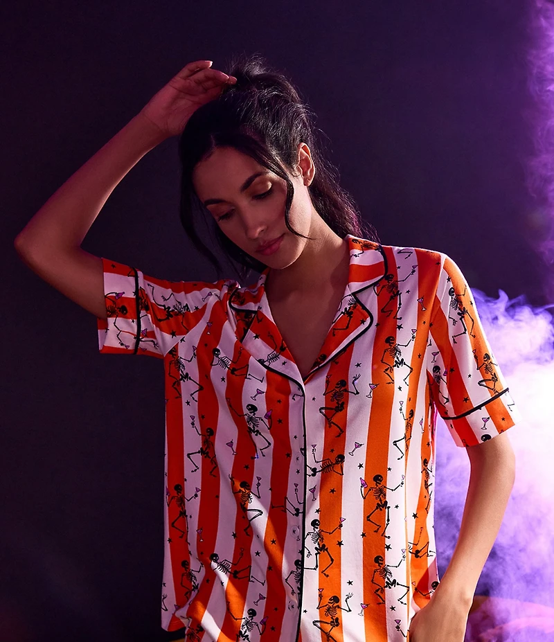 Room Service Spooky Stripe Print Short Sleeve Notch Collar Jersey Knit Shorty Pajama Set
