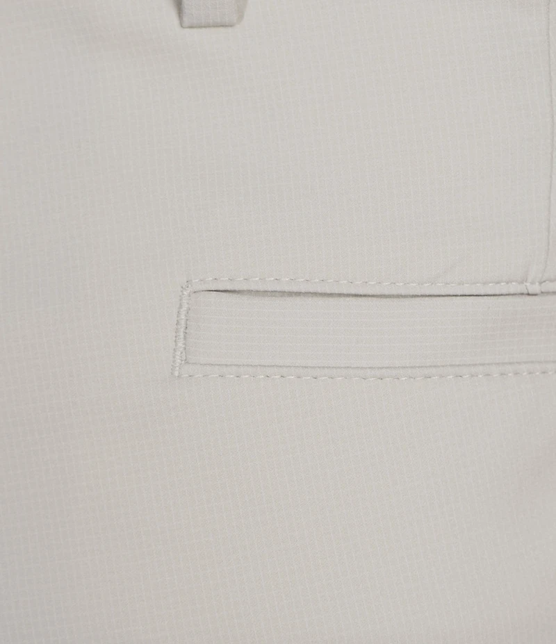 Roundtree & Yorke 9#double; Flat Front Performance Solid Texture Shorts