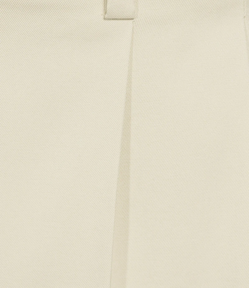 Roundtree & Yorke Big & Tall The Fairway Collection Pleated 9#double; Inseam Performance Shorts