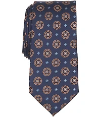 Roundtree & Yorke Bruce Medallion Traditional Silk Blend Tie