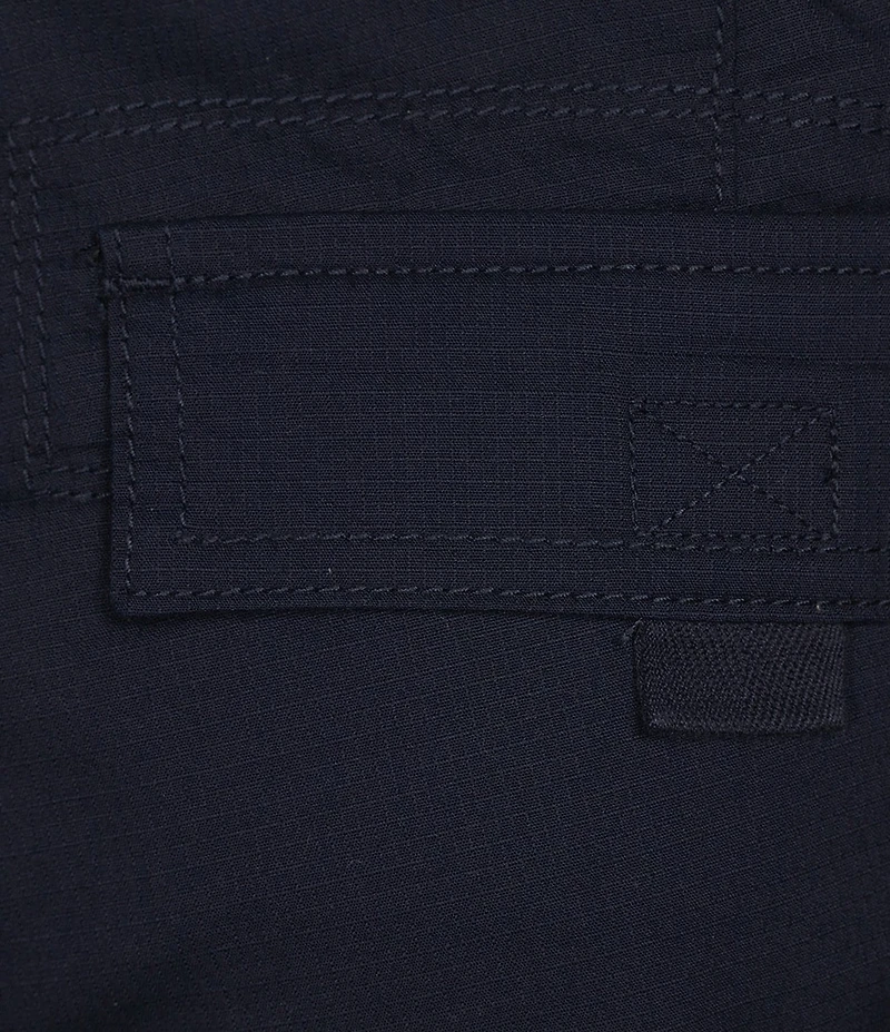 Roundtree & Yorke Classic Fit 13#double; Inseam Cargo Shorts