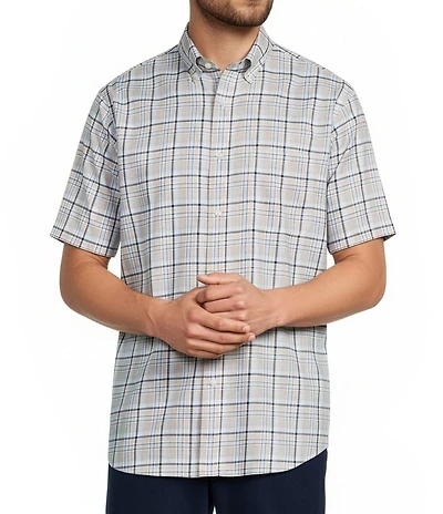 Roundtree & Yorke Gold Label Non-Iron Button Down Collar Short Sleeve Plaid Sport Shirt