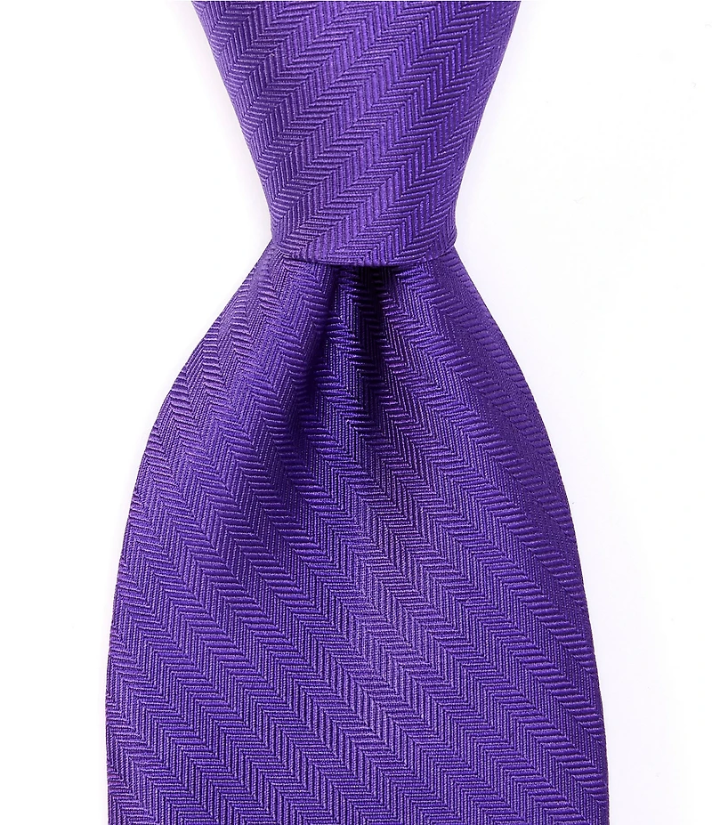 Roundtree & Yorke Herringbone Solid Narrow 3 1/8#double; Silk Tie