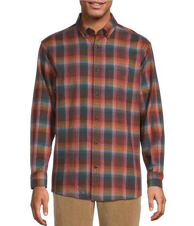 Roundtree & Yorke Long Sleeve Medium Plaid Portuguese Flannel Sport Shirt