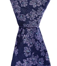Roundtree & Yorke Margy Floral 2 3/4#double; Silk Tie