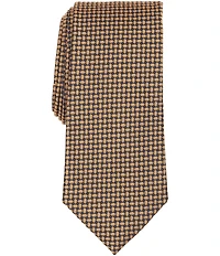 Roundtree & Yorke Micro Neat Traditional Silk Blend Tie