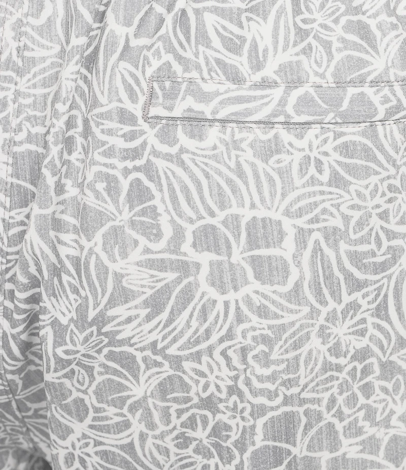Roundtree & Yorke Outline Floral 7#double; Swim Trunks