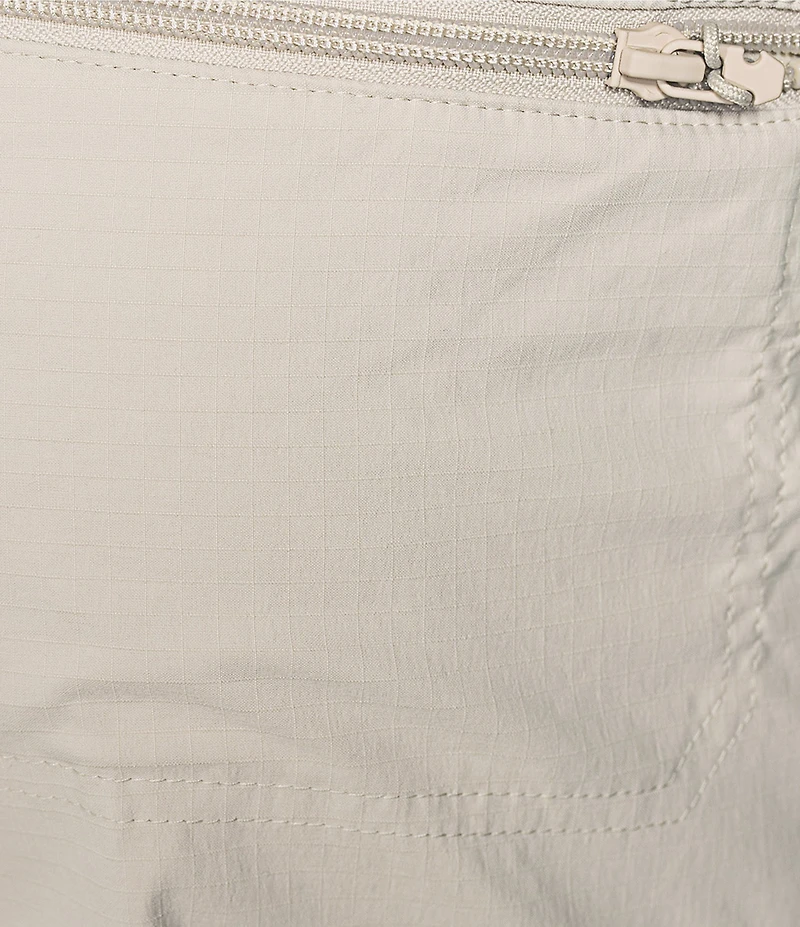 Roundtree & Yorke Performance Classic Fit Flat Front 9#double; Cargo Shorts