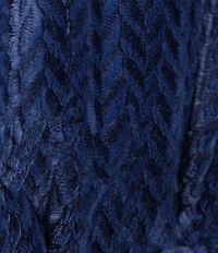 Roundtree & Yorke Plush Shawl Collar Solid Robe
