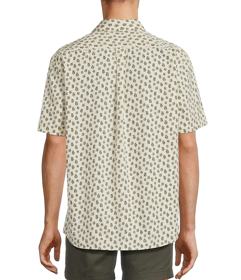 Roundtree & Yorke Short Sleeve Sprig Print Sport Shirt