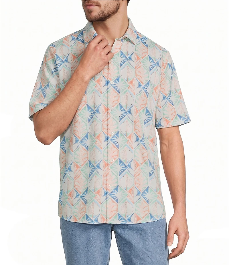 Roundtree & Yorke Short Sleeve Tile Print Button Front Shirt