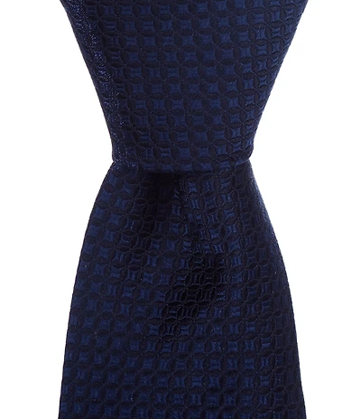Roundtree & Yorke Smiths Solid 3 3/8#double; Woven Silk Tie