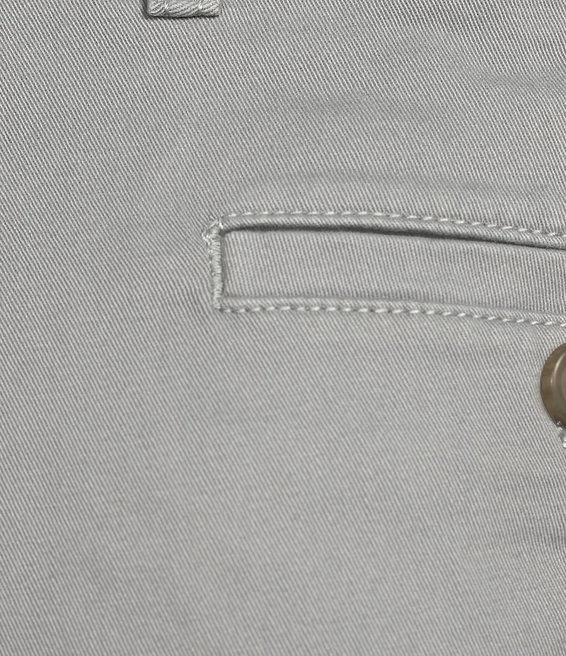 Roundtree & Yorke The Cloud Collection 8#double; Flat-Front Tech Pocket Washed Chino Shorts