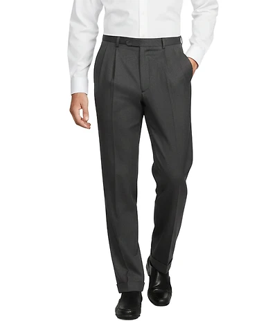 Roundtree & Yorke TravelSmart Ultimate Performance Classic Fit Pleated Non-Iron Chino Pants