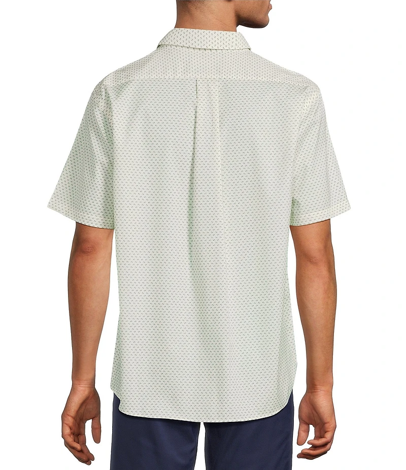 Roundtree & Yorke TravelSmart Easy Care Button Down Collar Short Sleeve Poplin Leaf Print Sport Shirt