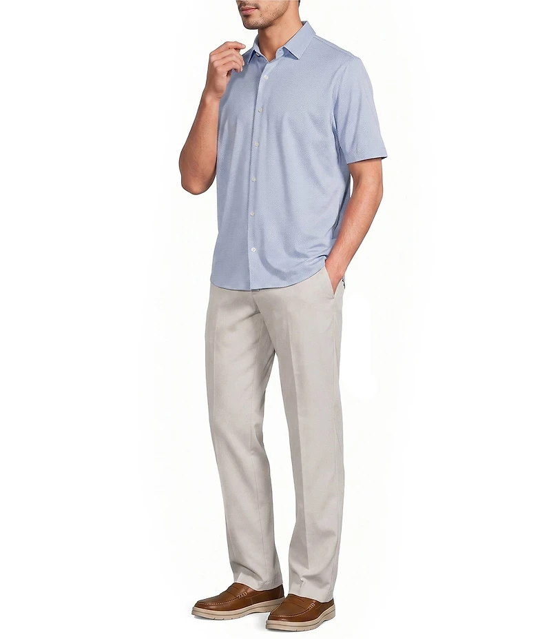 Roundtree & Yorke TravelSmart Short Sleeve Solid/Non-Solid Button Front Shirt