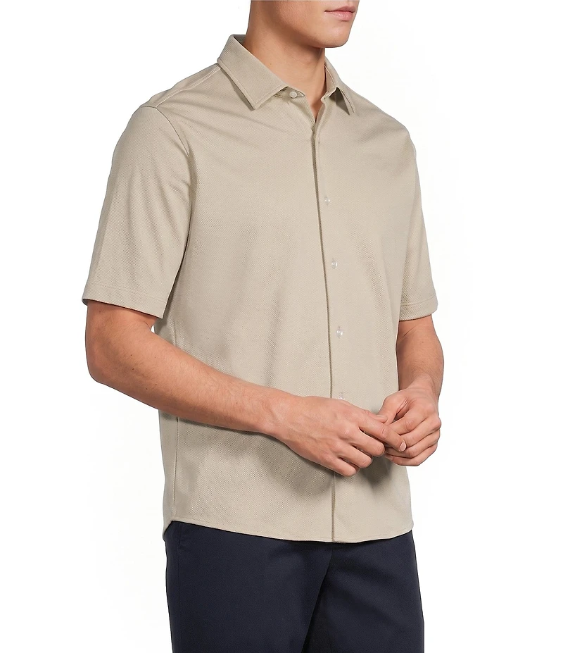 Roundtree & Yorke TravelSmart Short Sleeve Solid/Non-Solid Button Front Shirt