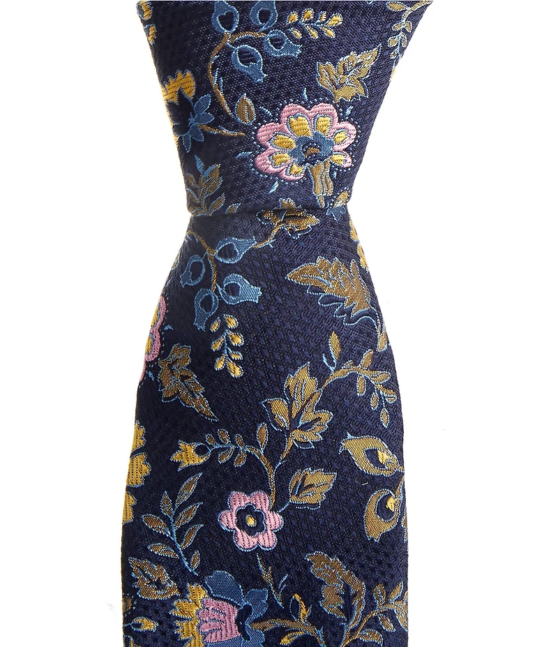 Roundtree & Yorke Very Elegant Floral 2 3/4#double; Silk Tie