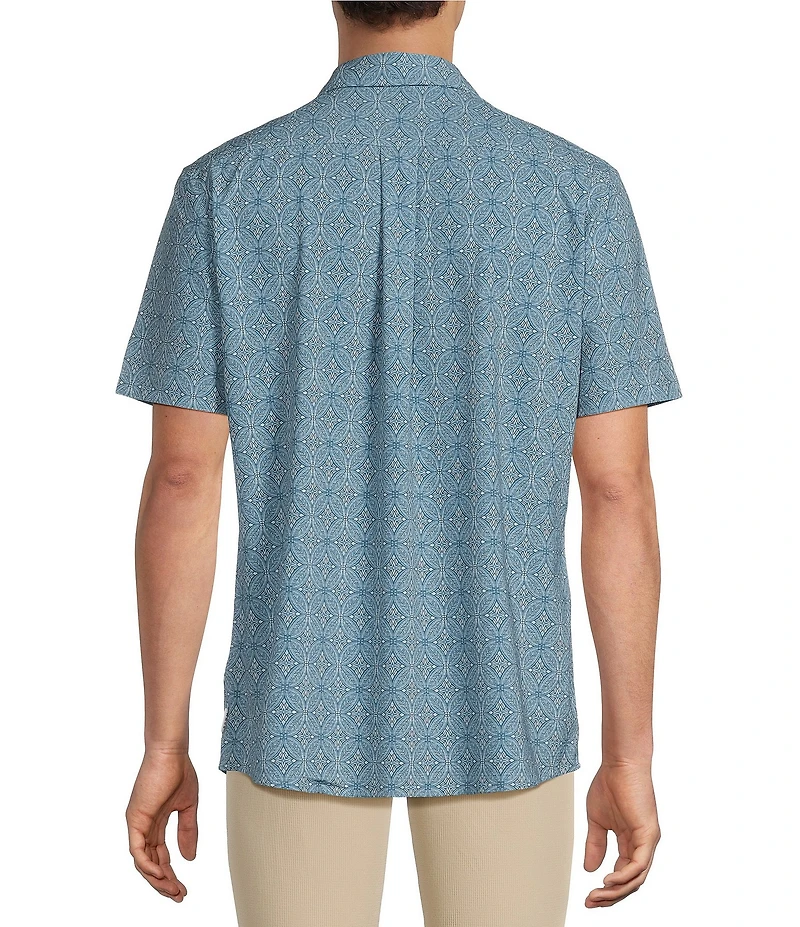 Rowm Performance Rec + Relax Short Sleeve Medallion Print Textured Shirt