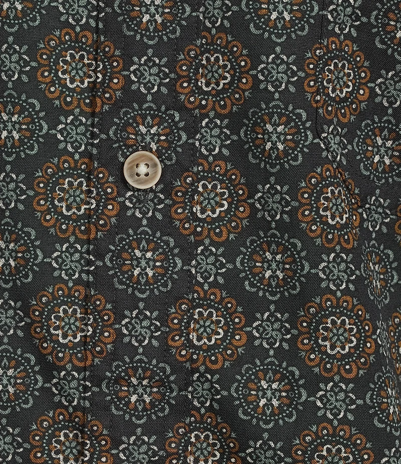 Rowm Short Sleeve Large Diamond Circle Print Shirt