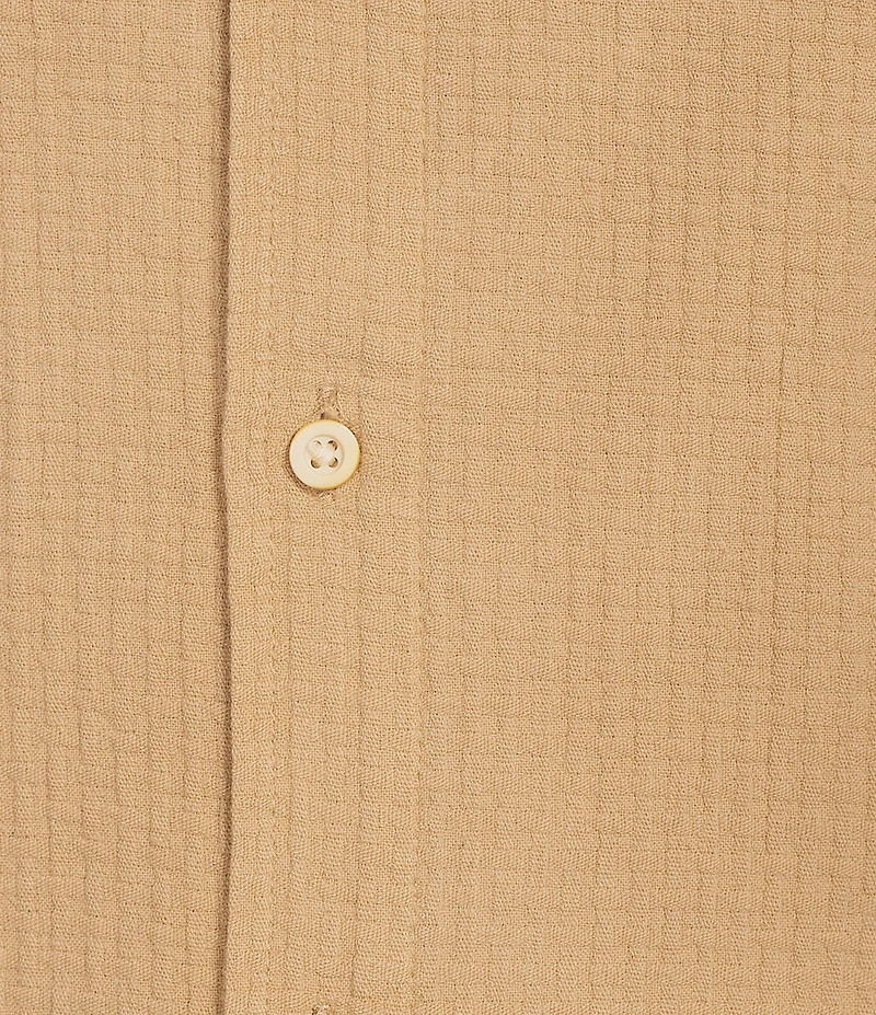 Rowm Solid Texture Short Sleeve Point Collar Button Front Shirt